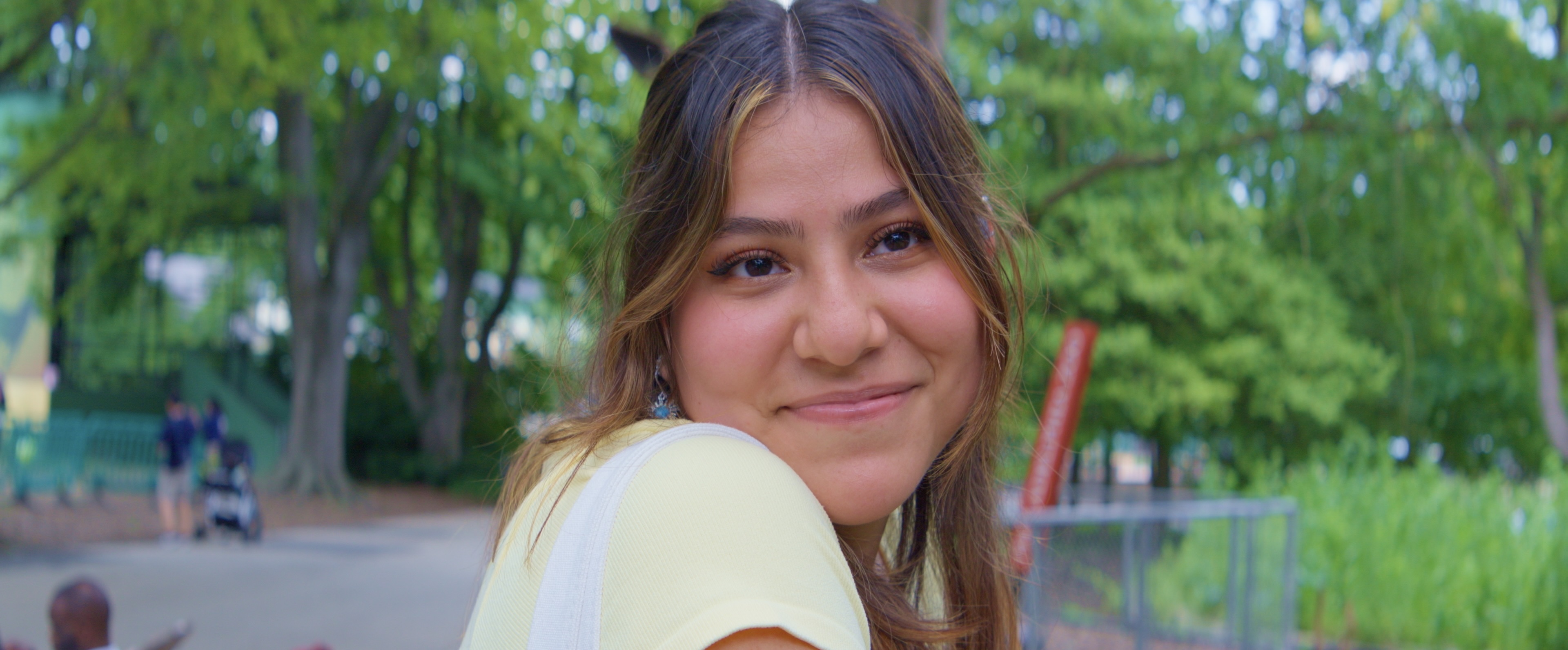 Andrea Iwanoff as Elena